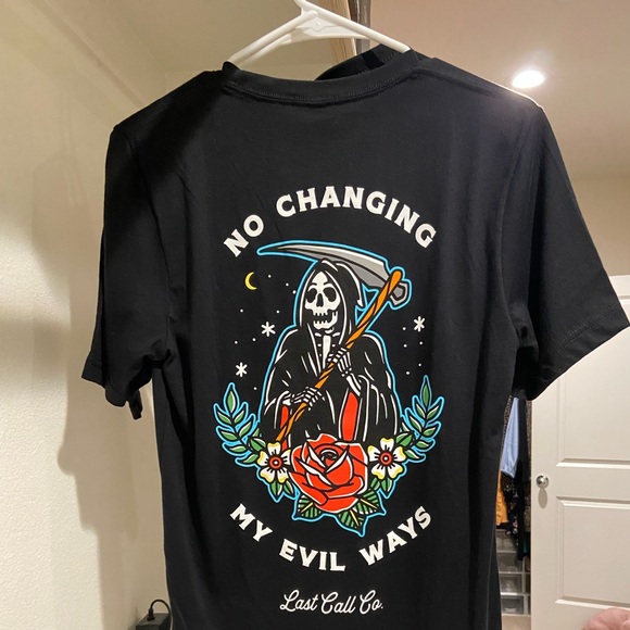 Last Call Co. T-shirt from Tilys. New with Tags. Unisex Small - Picture 1 of 4